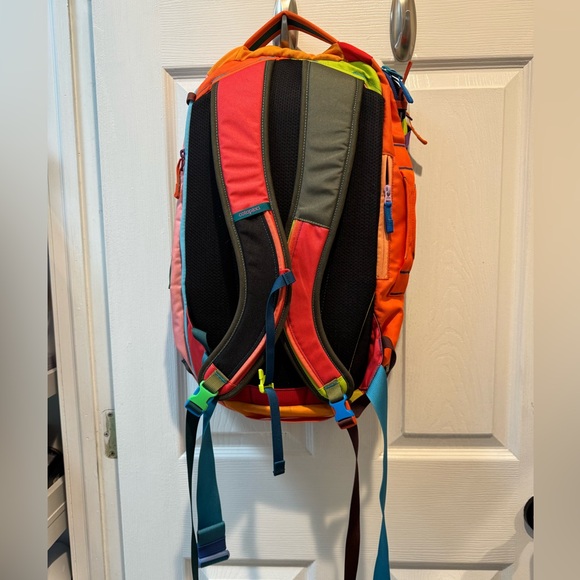 Cotopaxi Allpa 28L Backpack - Navy, Yellow, and Red - Picture 3 of 5